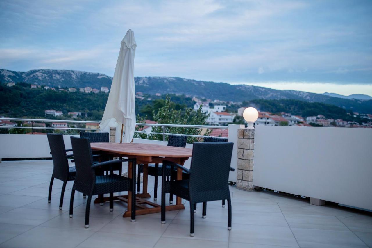 Apartments And Rooms Bolero Rab Town Exterior photo