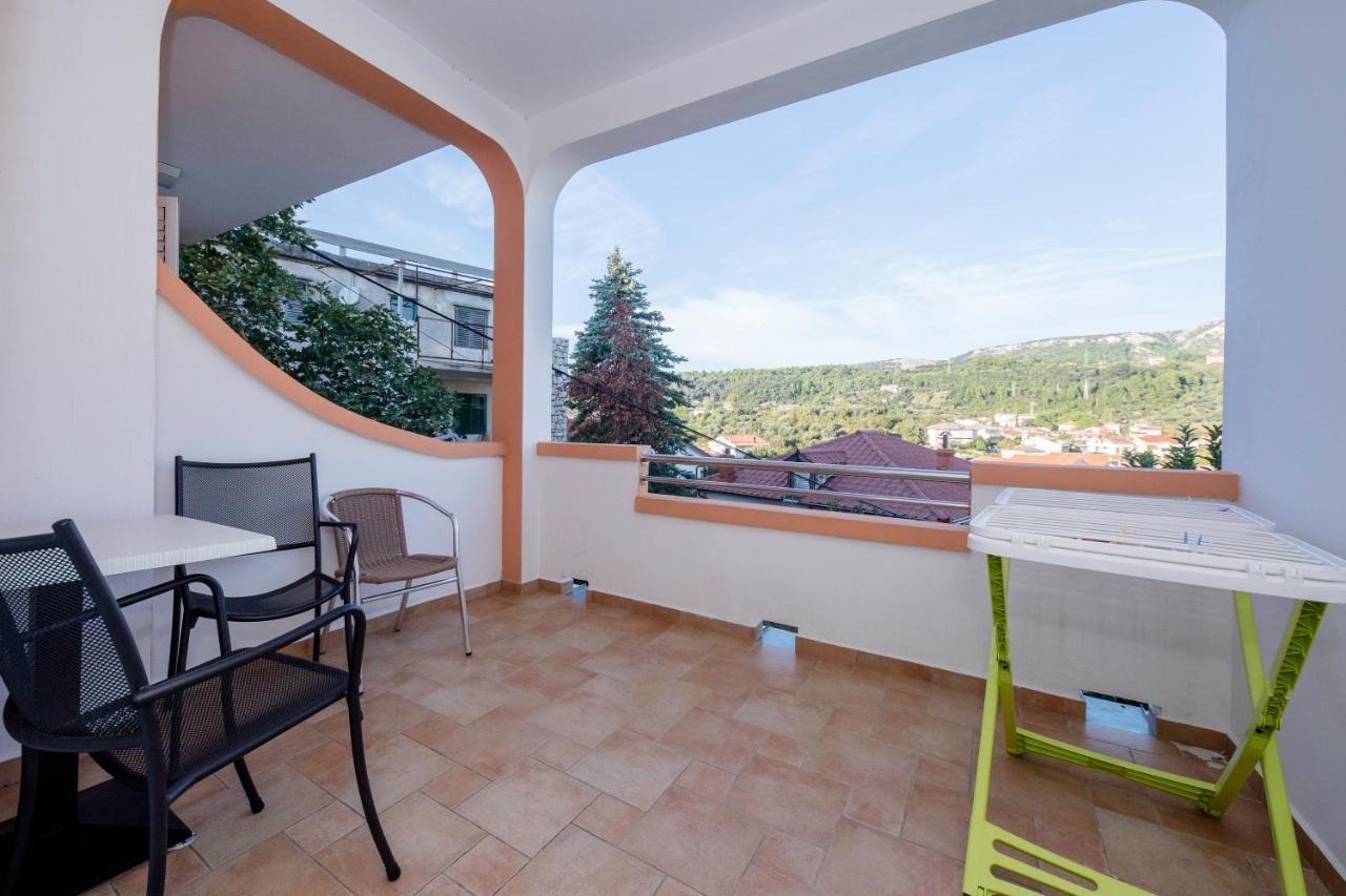 Apartments And Rooms Bolero Rab Town Exterior photo