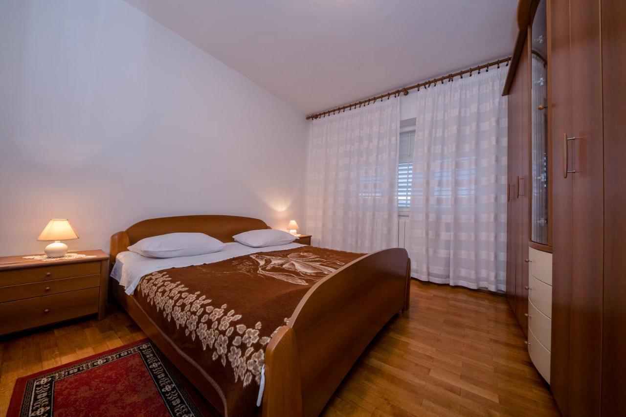 Apartments And Rooms Bolero Rab Town Exterior photo
