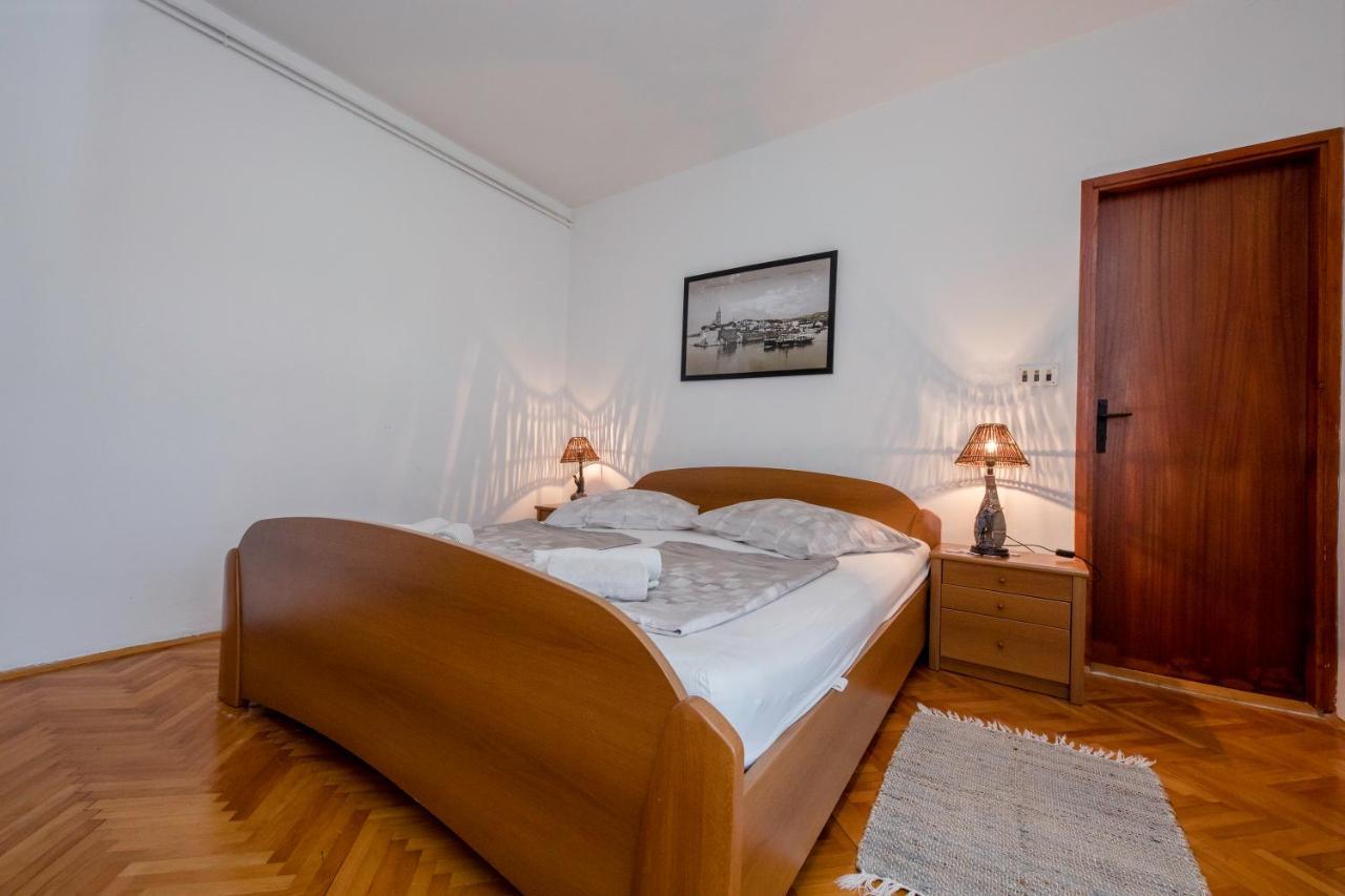 Apartments And Rooms Bolero Rab Town Exterior photo